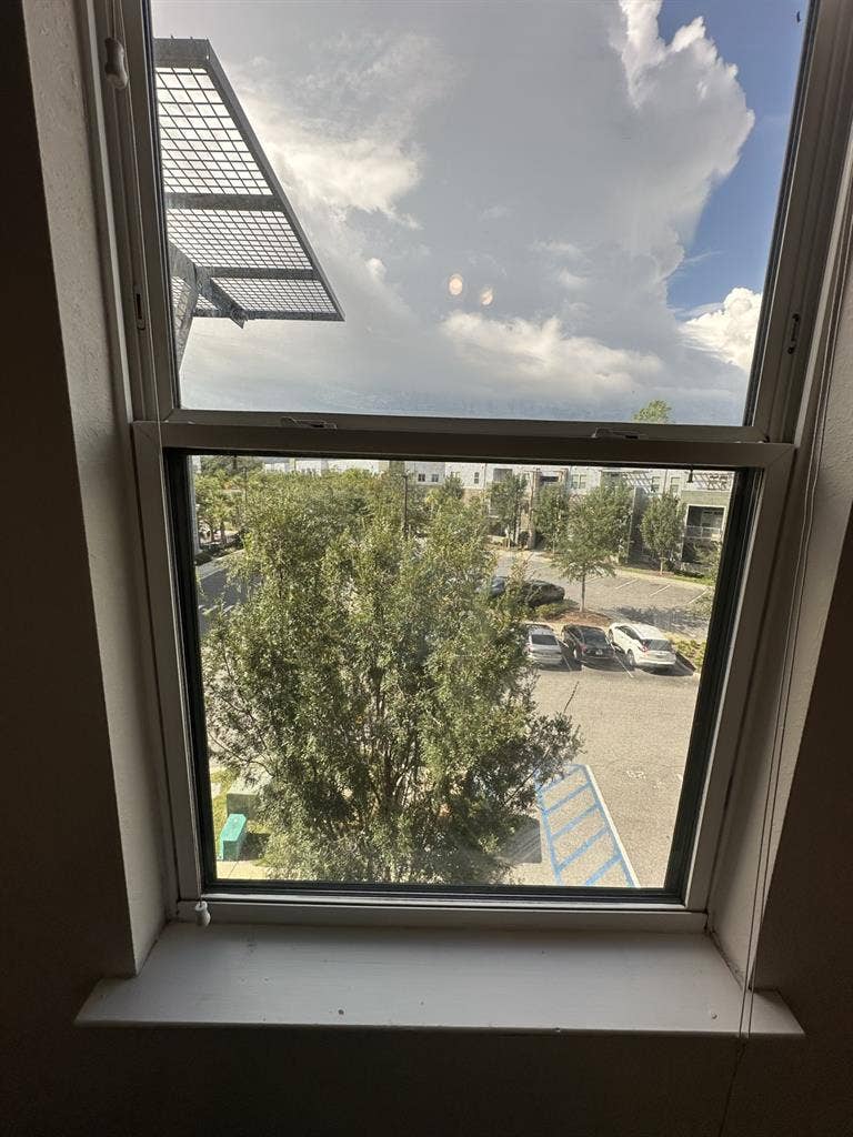 Stadium Enclave Room for rent