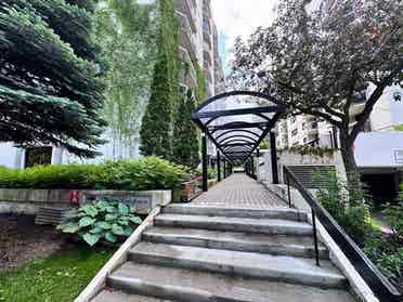 2BR Furnished Apartment in Downtown