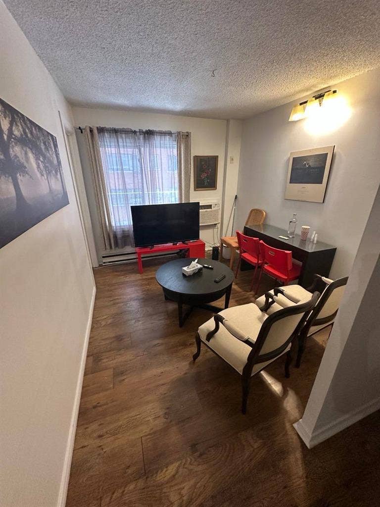 2BR Furnished Apartment in Downtown
