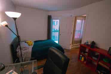 2BR Furnished Apartment in Downtown