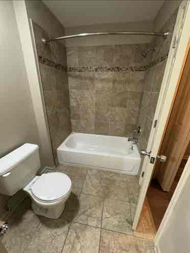 Easthaven luxury Apt  bath