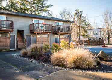 Bdrm Townhouse