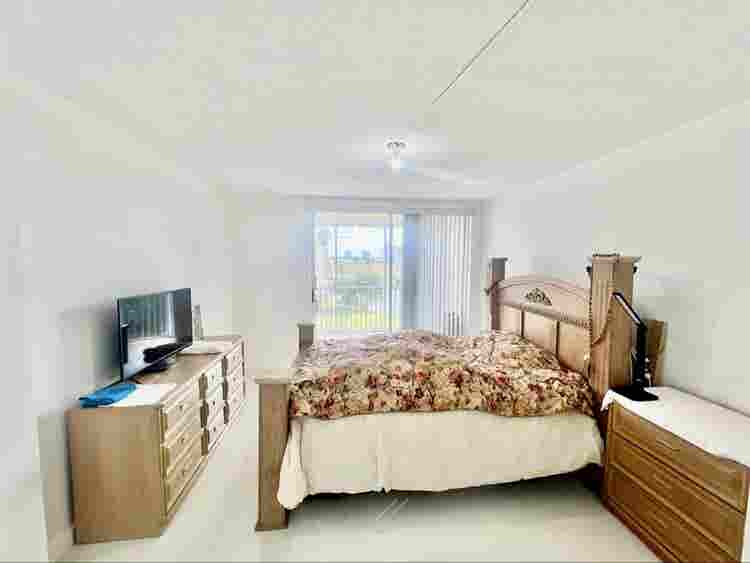 Roomie Wanted for Cozy, Happy Home