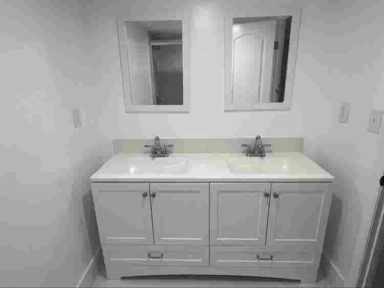 Roomie Wanted for Cozy, Happy Home