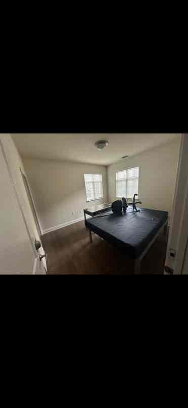 Room to be subleased in a