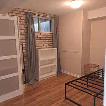 ROOM FOR A FEMALE ($ CAD/MONTH)