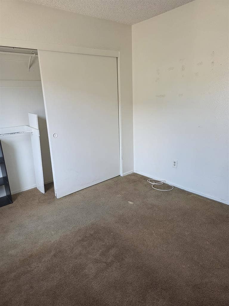 Private room for rent in Alhambra