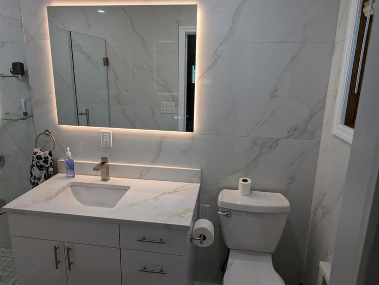 Very big room with private bathroom
