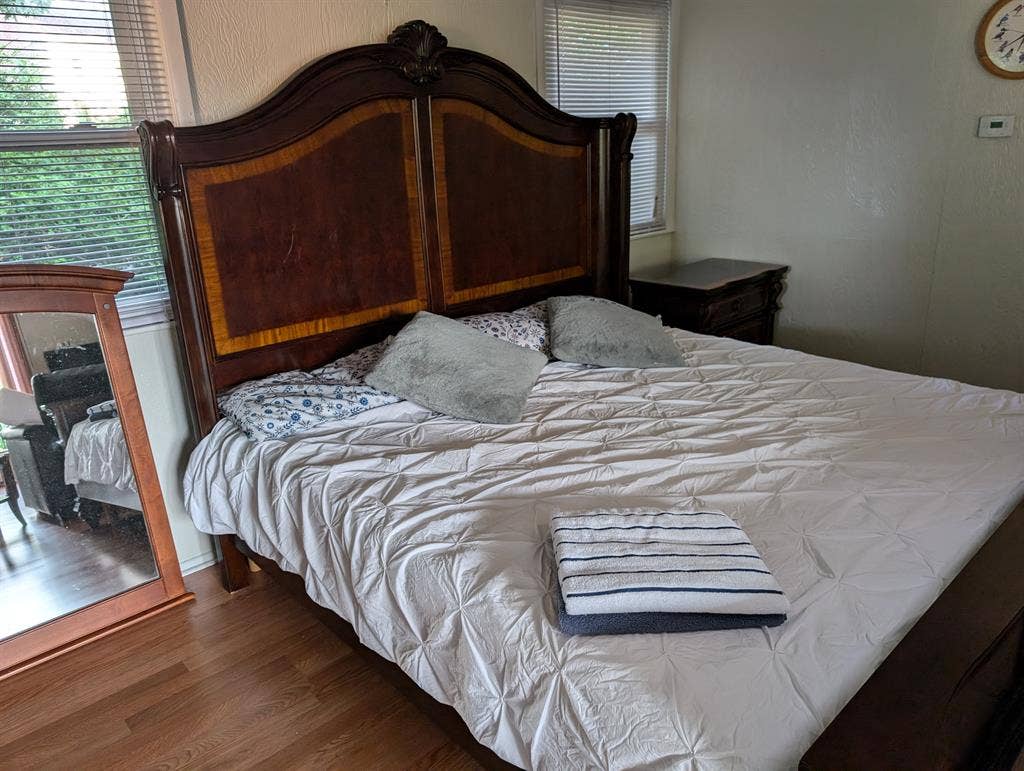 Very big room with private bathroom