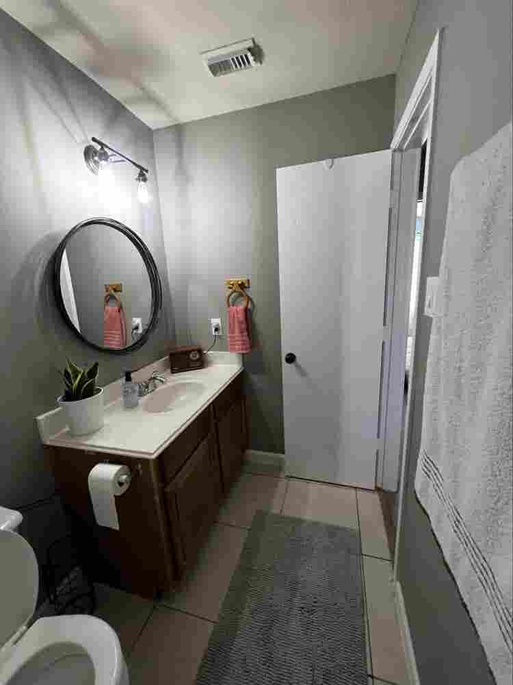 Private room unfurnished available