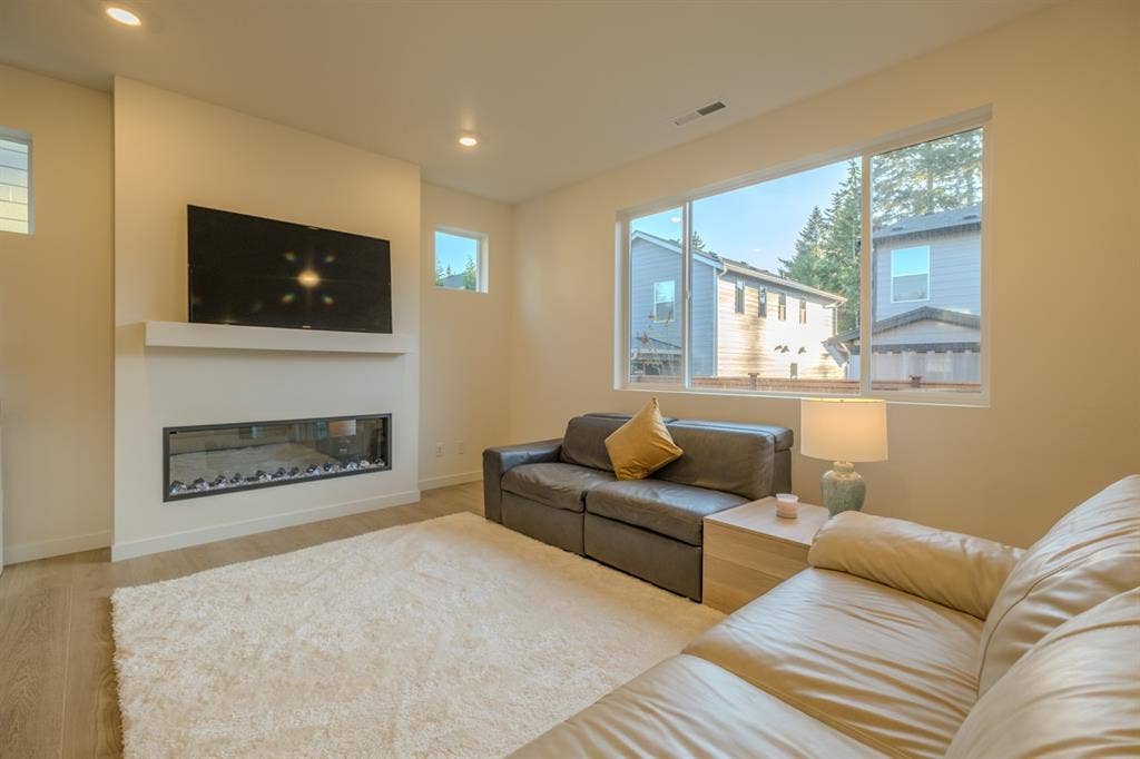 Heart of Covington Luxury Stay