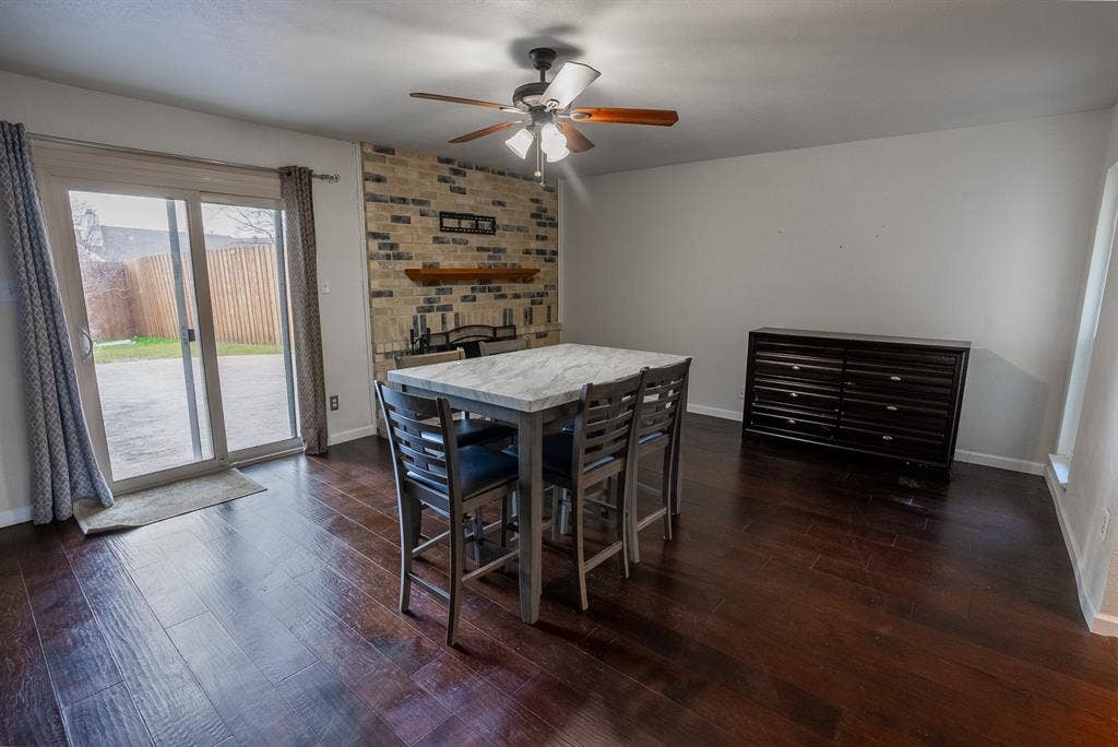 Room for Rent in The Colony!