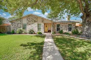 Room for Rent in The Colony!