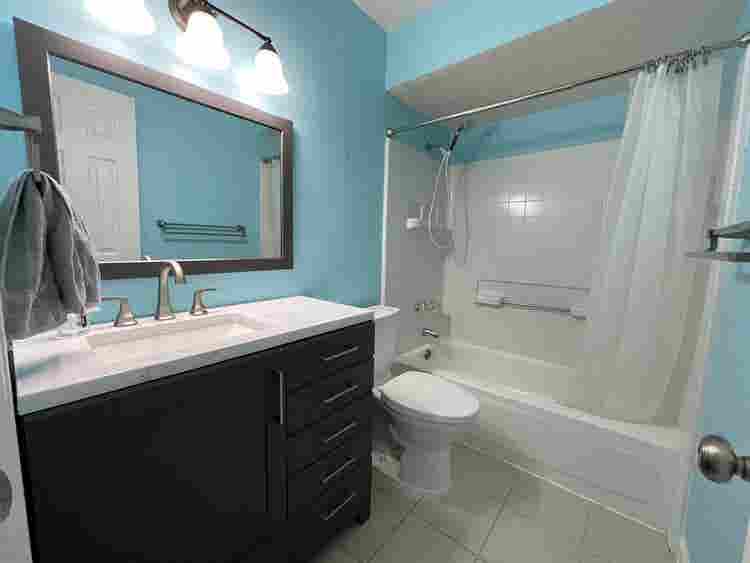 Room for Rent in The Colony!