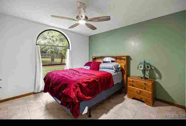 rooms to rent