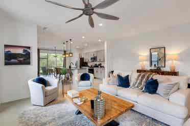 Private Room in -Built Townhome