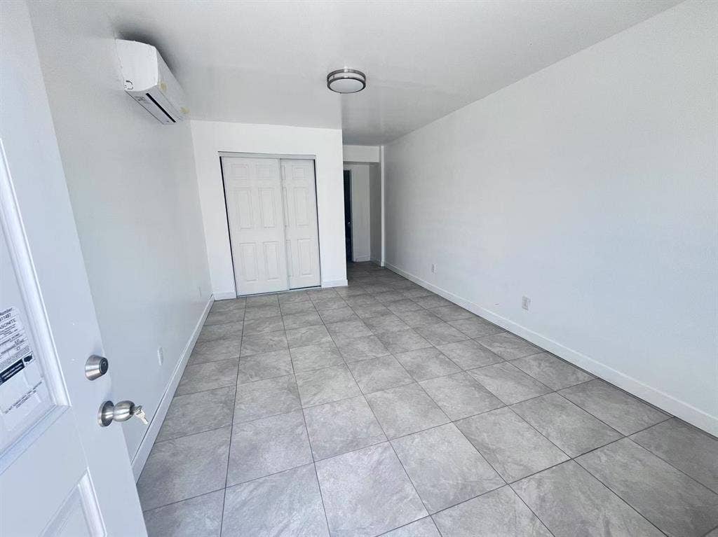 Studio Available Near Mt. SAC, Calp