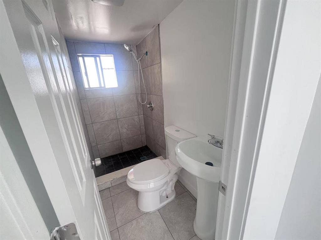Studio Available Near Mt. SAC, Calp