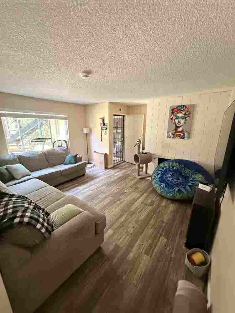 Room for Rent in Hillcrestt
