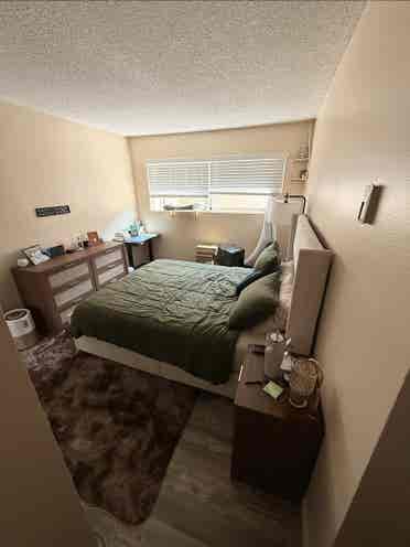 Room for Rent in Hillcrestt