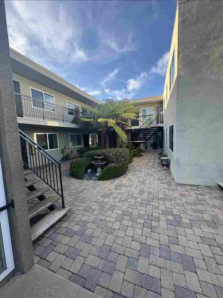 Room for Rent in Hillcrestt