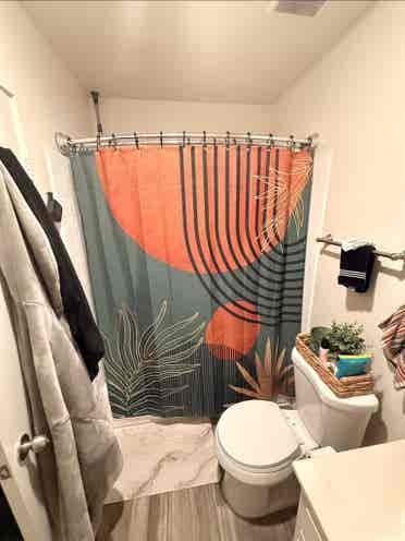 Room for Rent in Hillcrestt