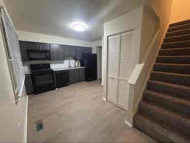 ROOM FOR RENT  BATH
