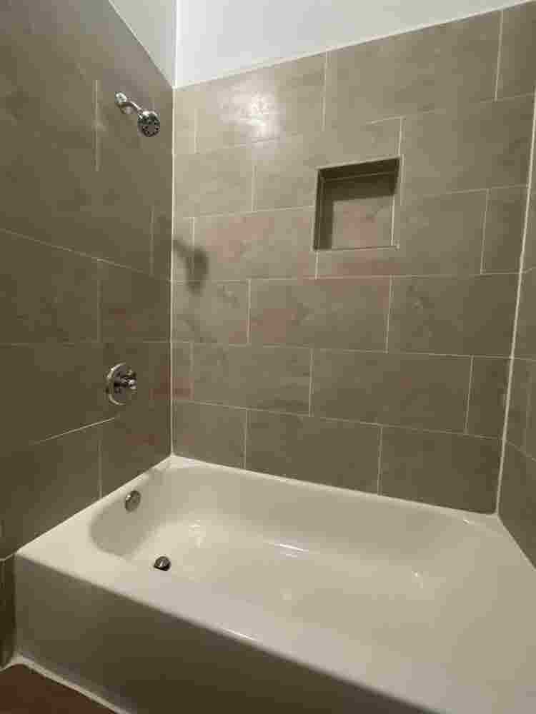 Room &
Private Bathroom Venice Beach