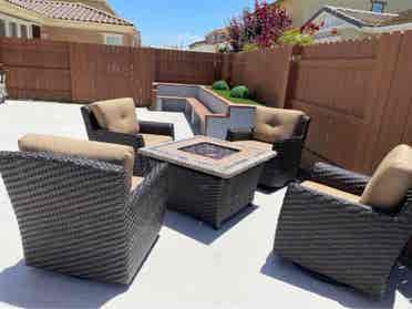 Fully furnished room for rent