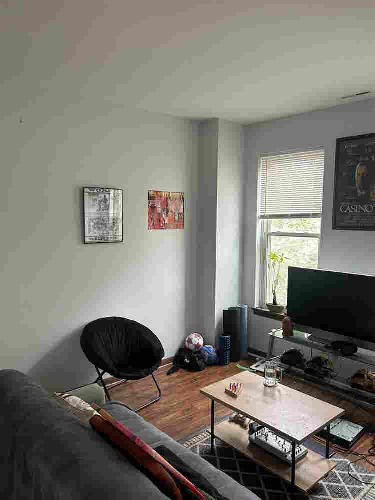 1 free bedroom utilities included.