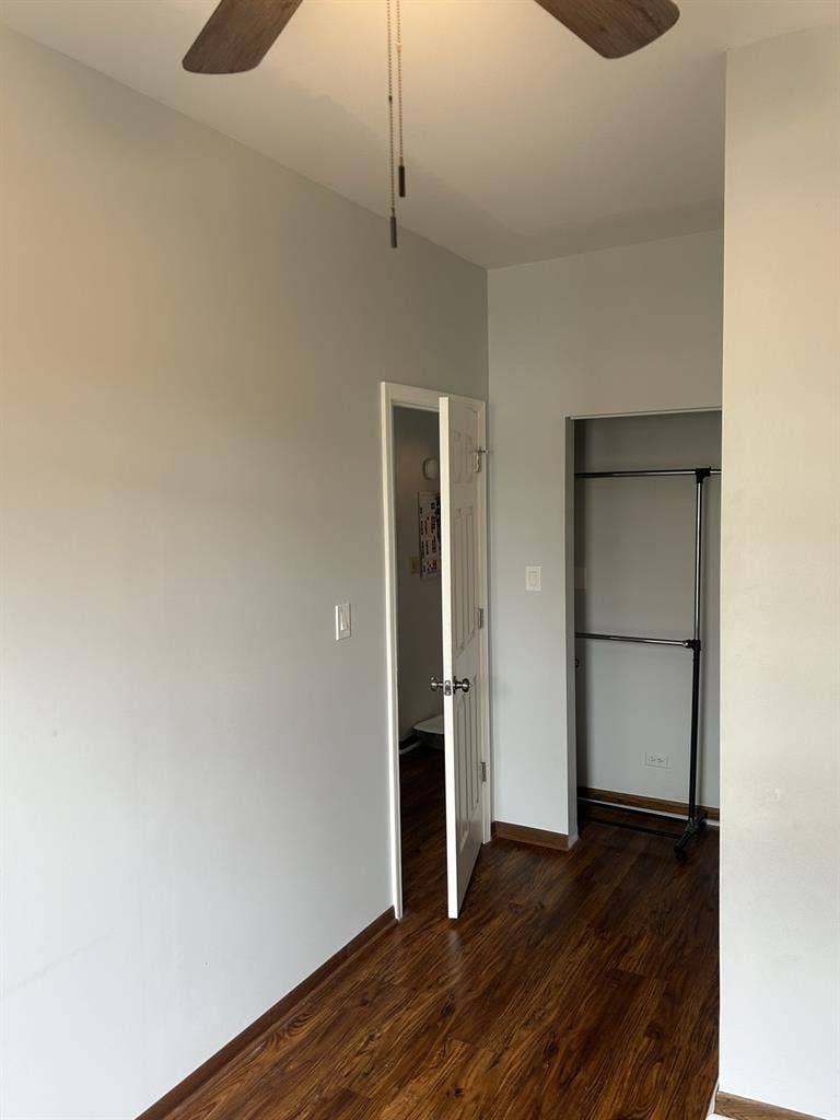 1 free bedroom utilities included.