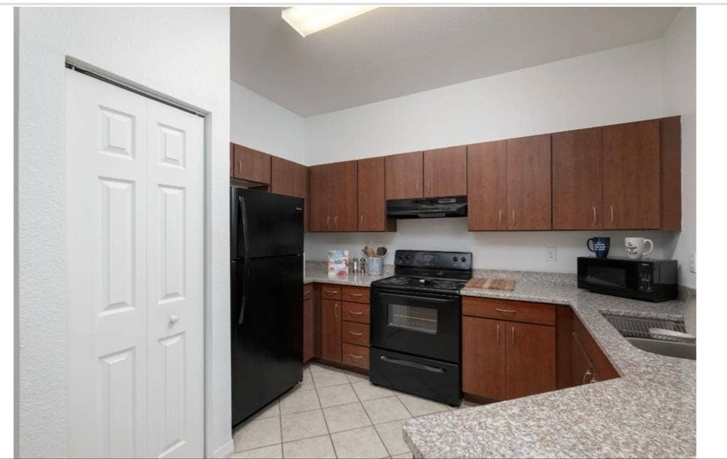 Looking to sublease a room ?