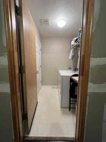 Private room/bath