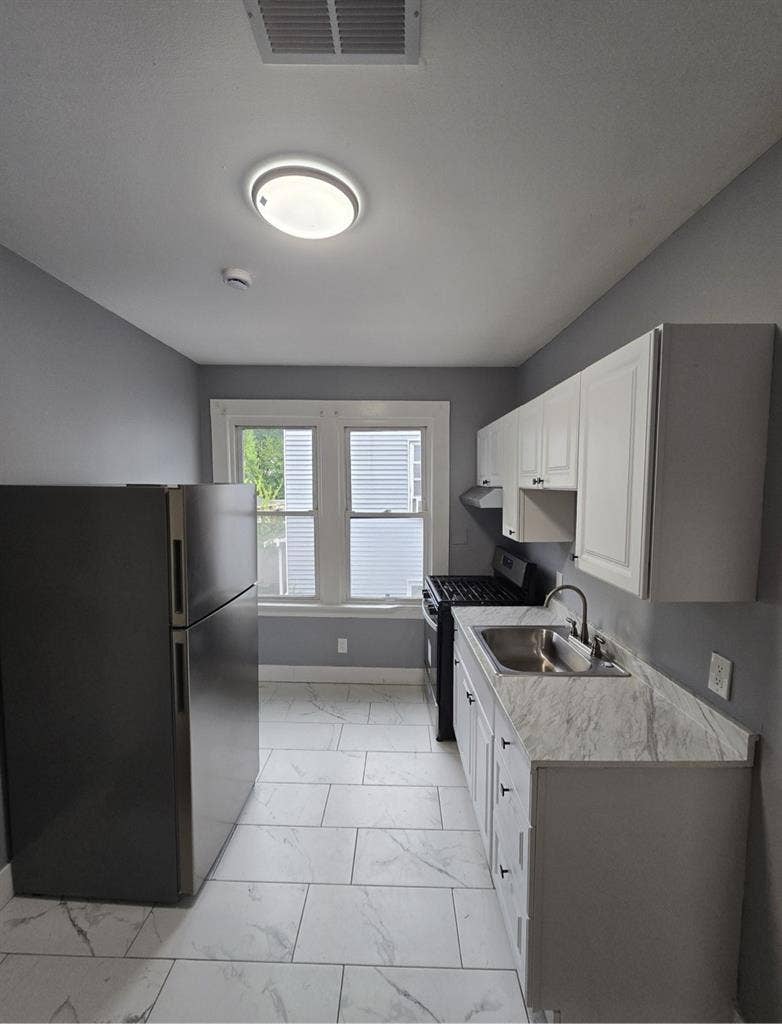 - bathroom apartment