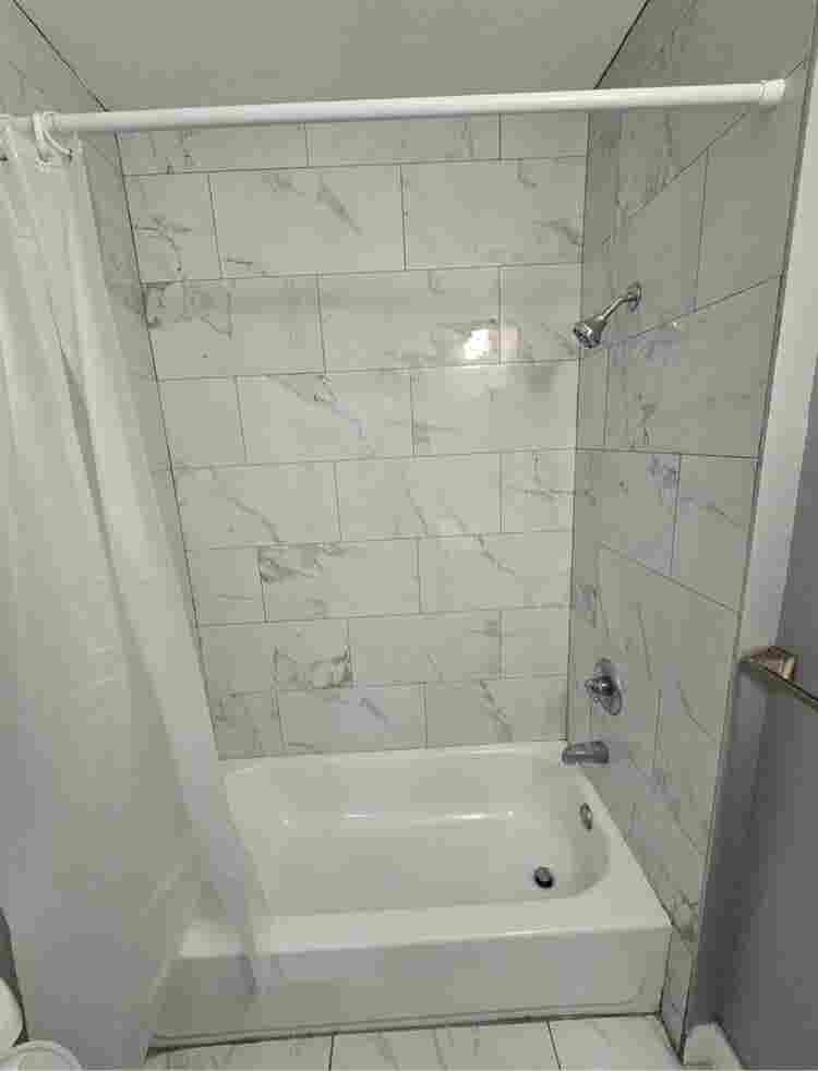 -  bathroom apartment