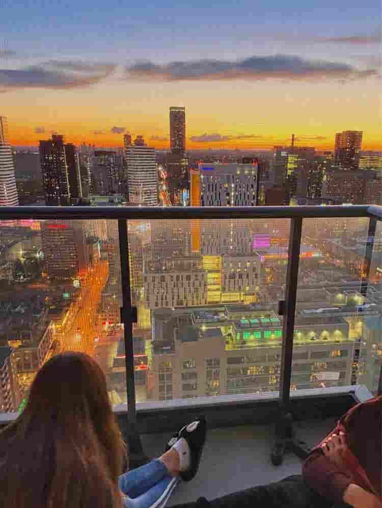 Looking for a roomate!