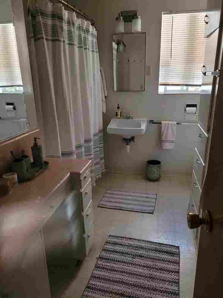Bedroom Available in Morro Bay, Ca.