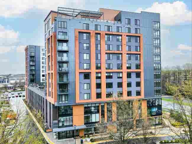 Luxury Apartment Lease Takeover