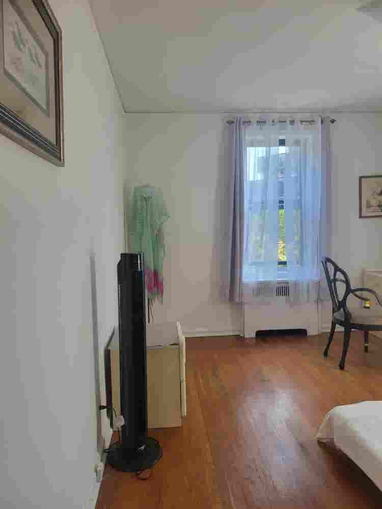 Private furnished room