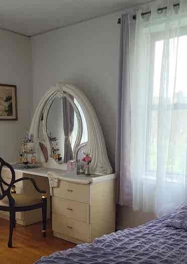Private furnished room