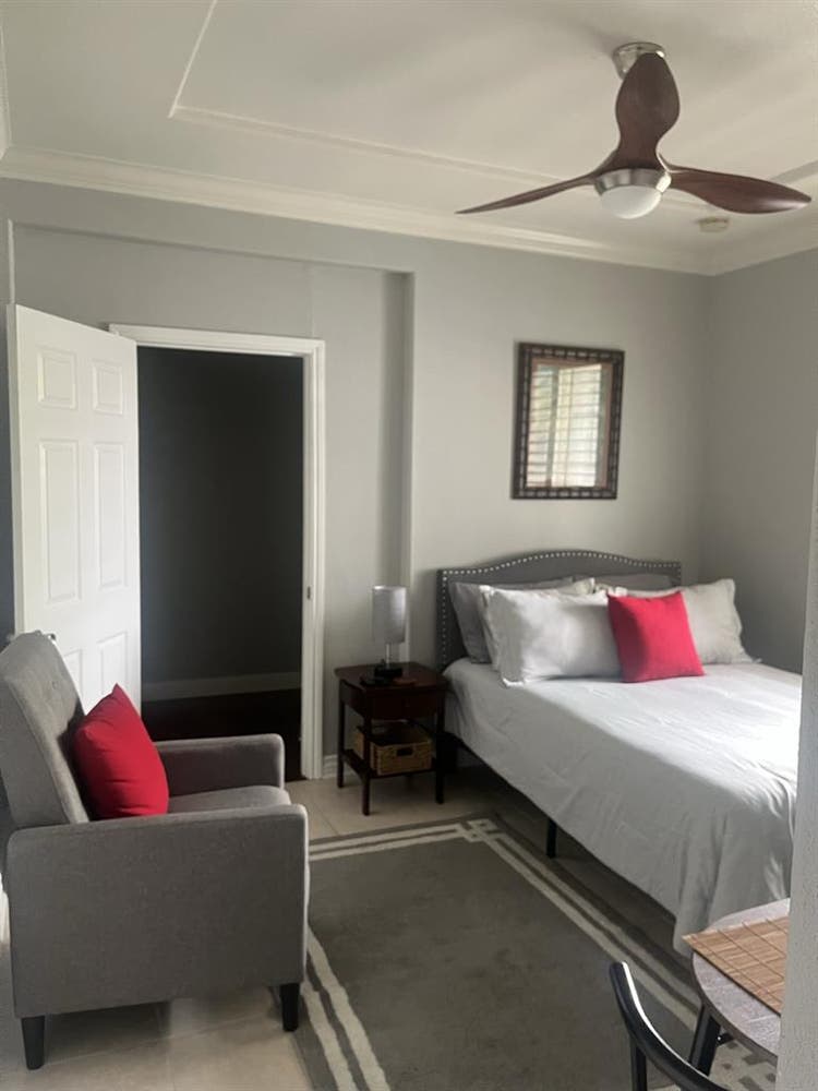 Furnished 2 Bedroom unit