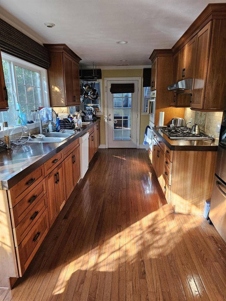 Looking for 3rd roommate in a house