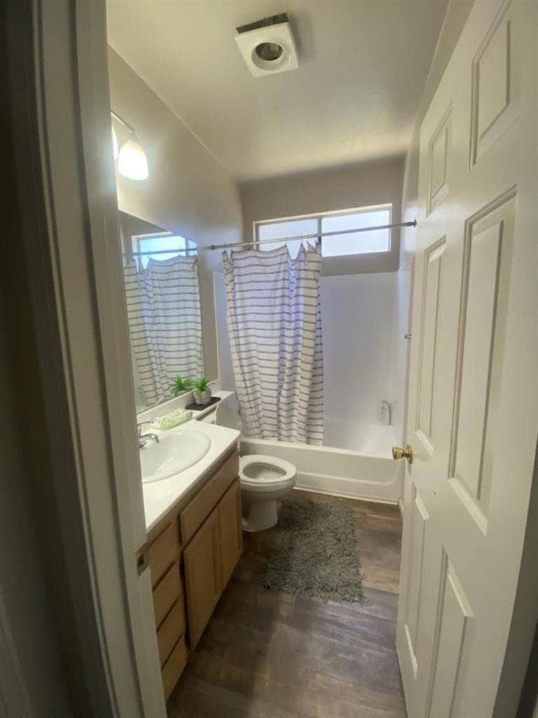Room w/ private bathroom