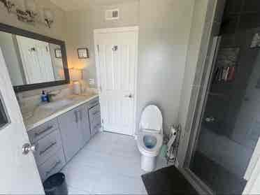 Room for rent in Newport Beach