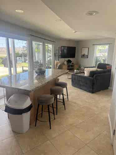 Room for rent in Newport Beach