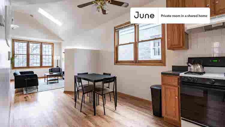 3 BR in Chicago