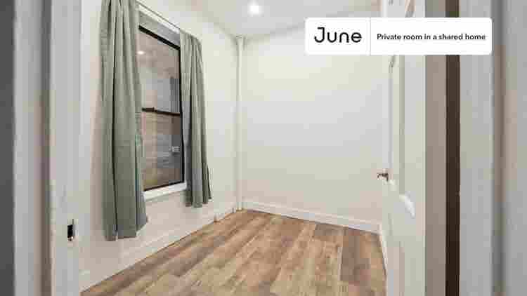 2 BR in New York City