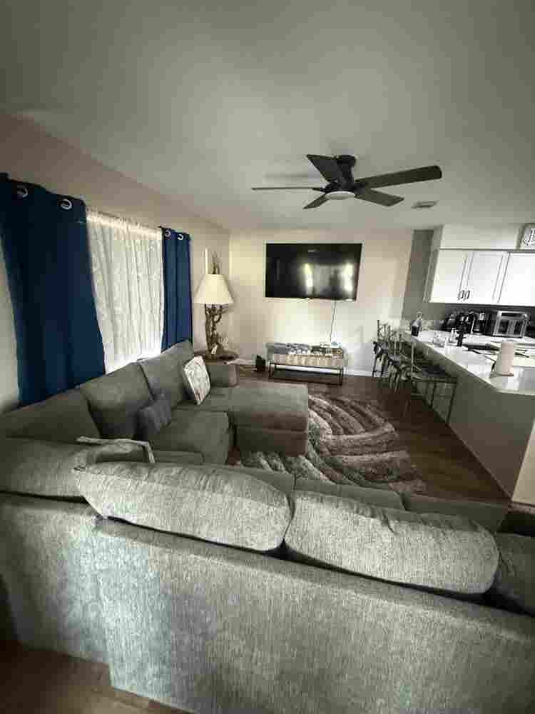 Room for rent New port Richey 