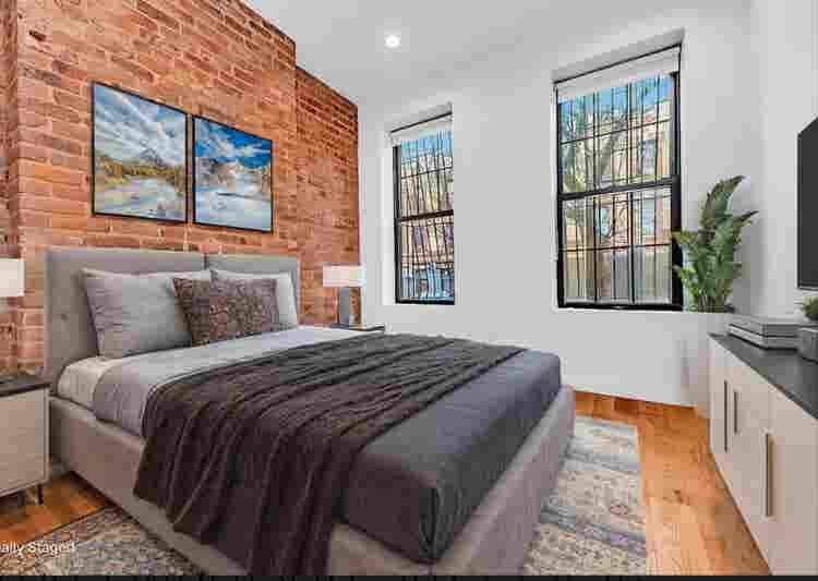 Looking for a roommate