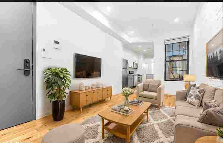 Looking for a roommate